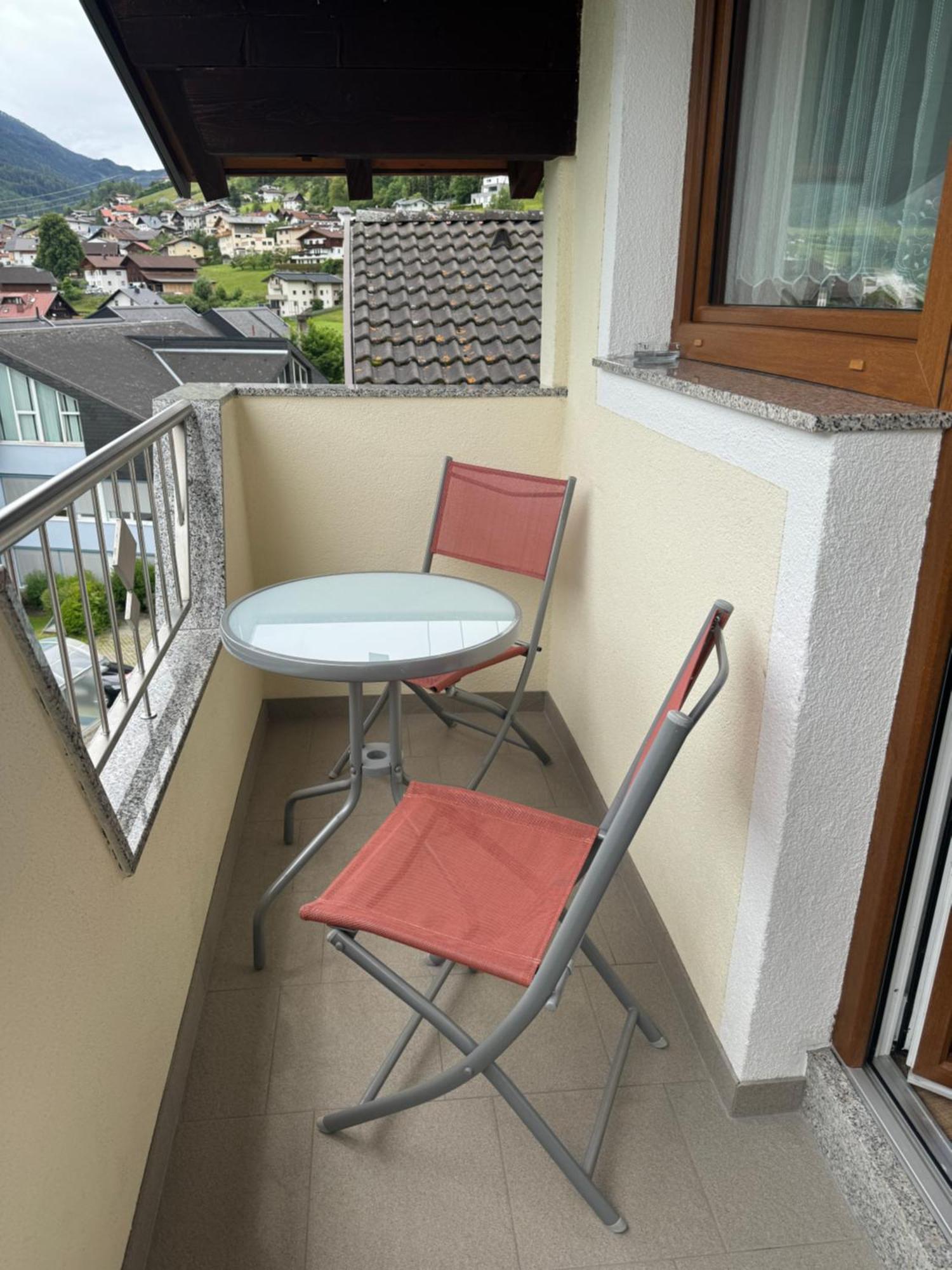 Ferienwohnung Raich ヴェンス エクステリア 写真